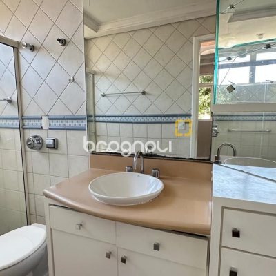Apartamento com 74m², 2 quartos (sendo 1 suíte), 1 garagem, no bairro Coqueiros em Florianópolis