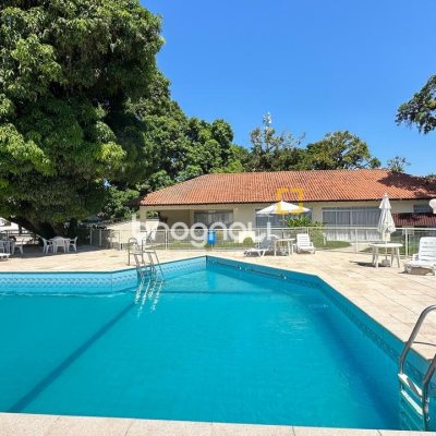 Apartamento com 74m², 2 quartos (sendo 1 suíte), 1 garagem, no bairro Coqueiros em Florianópolis
