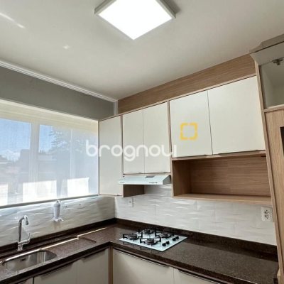 Apartamento com 74m², 2 quartos (sendo 1 suíte), 1 garagem, no bairro Coqueiros em Florianópolis