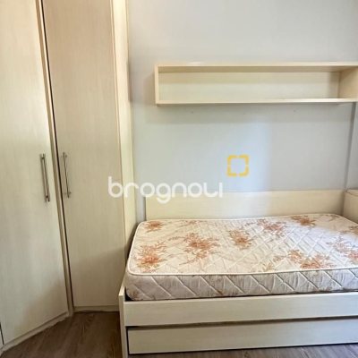 Apartamento com 74m², 2 quartos (sendo 1 suíte), 1 garagem, no bairro Coqueiros em Florianópolis