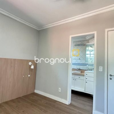 Apartamento com 74m², 2 quartos (sendo 1 suíte), 1 garagem, no bairro Coqueiros em Florianópolis