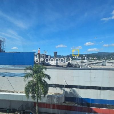 Studio com 36m², 1 quarto, 1 garagem, no bairro Beira Mar Norte em Florianópolis