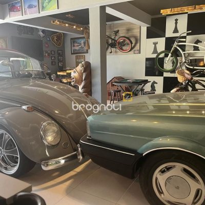 Casa com 300m², 3 quartos (sendo 1 suíte), 5 garagens, no bairro Bom Abrigo em Florianópolis