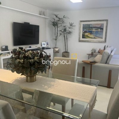 Casa com 300m², 3 quartos (sendo 1 suíte), 5 garagens, no bairro Bom Abrigo em Florianópolis