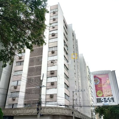 Apartamento com 51m², 1 quarto, 1 garagem, no bairro Centro em Florianópolis