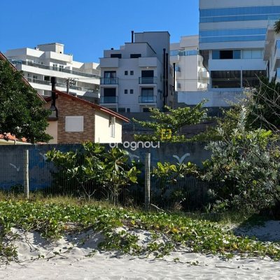 Apartamento com 53m², 2 quartos (sendo 1 suíte), 1 garagem, no bairro Ingleses em Florianópolis