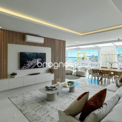 Cobertura com 244m², 4 quartos (sendo 3 suítes), 3 garagens, no bairro Agronômica em Florianópolis