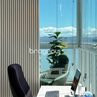 Cobertura com 244m², 4 quartos (sendo 3 suítes), 3 garagens, no bairro Agronômica em Florianópolis