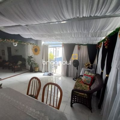 Apartamento com 144m², 2 quartos (sendo 1 suíte), 1 garagem, no bairro Campinas em São José