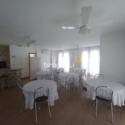 Apartamento com 144m², 2 quartos (sendo 1 suíte), 1 garagem, no bairro Campinas em São José