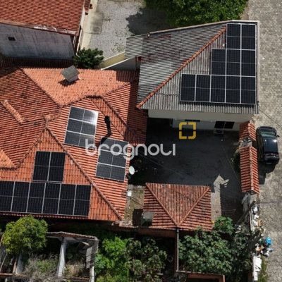 Pousada / Hotel com 222m², 8 quartos, 5 garagens, no bairro Vargem do Bom Jesus em Florianópolis