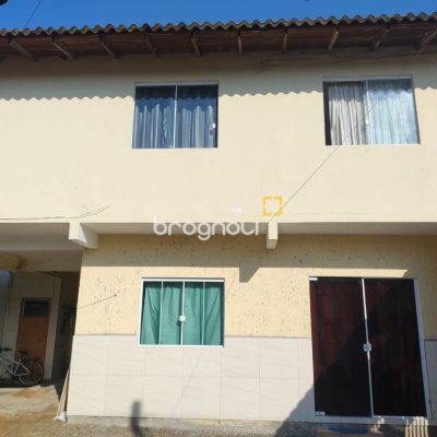 Pousada / Hotel com 222m², 8 quartos, 5 garagens, no bairro Vargem do Bom Jesus em Florianópolis