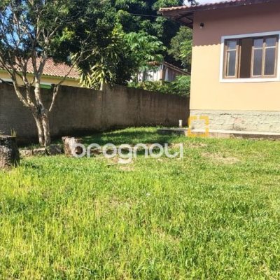 Casa com 100m², 3 quartos, 5 garagens, no bairro Ratones em Florianópolis