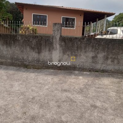 Casa com 100m², 3 quartos, 5 garagens, no bairro Ratones em Florianópolis