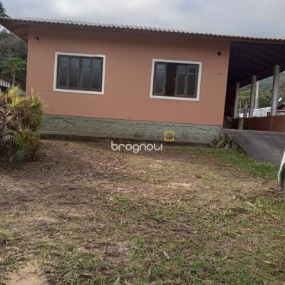 Casa com 100m², 3 quartos, 5 garagens, no bairro Ratones em Florianópolis