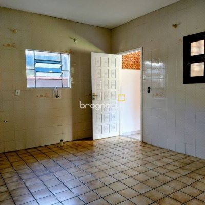 Casa com 100m², 3 quartos, 5 garagens, no bairro Ratones em Florianópolis