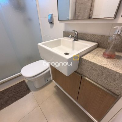 Apartamento com 83m², 3 quartos (sendo 1 suíte), 1 garagem, no bairro Estreito em Florianópolis