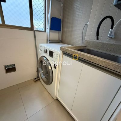 Apartamento com 83m², 3 quartos (sendo 1 suíte), 1 garagem, no bairro Estreito em Florianópolis
