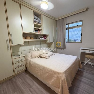 Apartamento com 83m², 3 quartos (sendo 1 suíte), 1 garagem, no bairro Estreito em Florianópolis