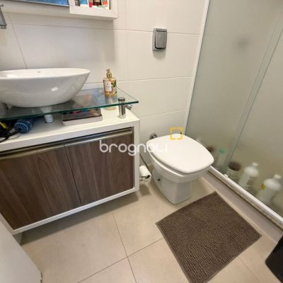 Apartamento com 83m², 3 quartos (sendo 1 suíte), 1 garagem, no bairro Estreito em Florianópolis