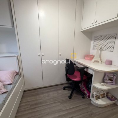 Apartamento com 83m², 3 quartos (sendo 1 suíte), 1 garagem, no bairro Estreito em Florianópolis