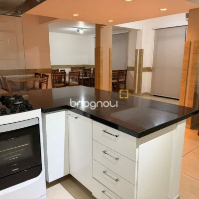 Apartamento com 83m², 3 quartos (sendo 1 suíte), 1 garagem, no bairro Estreito em Florianópolis