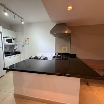 Apartamento com 83m², 3 quartos (sendo 1 suíte), 1 garagem, no bairro Estreito em Florianópolis