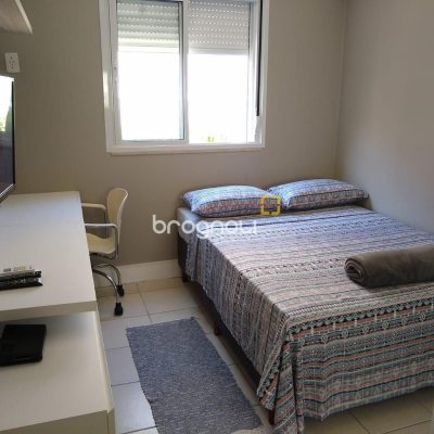 Casa com 170m², 3 quartos (sendo 1 suíte), 2 garagens, no bairro Itacorubi em Florianópolis