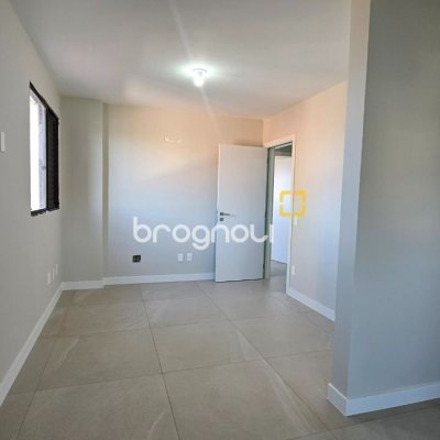 Cobertura com 183m², 3 quartos (sendo 1 suíte), 2 garagens, no bairro João Paulo em Florianópolis