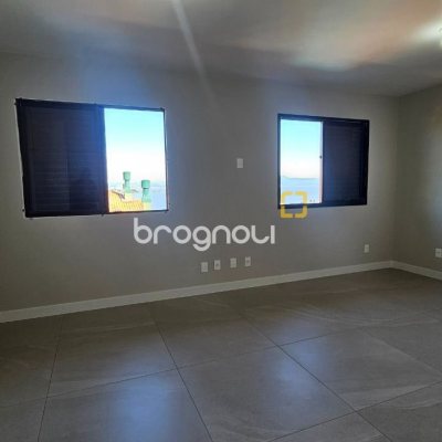 Cobertura com 183m², 3 quartos (sendo 1 suíte), 2 garagens, no bairro João Paulo em Florianópolis