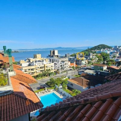 Cobertura com 183m², 3 quartos (sendo 1 suíte), 2 garagens, no bairro João Paulo em Florianópolis