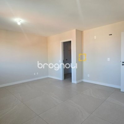 Cobertura com 183m², 3 quartos (sendo 1 suíte), 2 garagens, no bairro João Paulo em Florianópolis