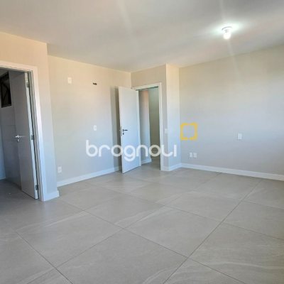 Cobertura com 183m², 3 quartos (sendo 1 suíte), 2 garagens, no bairro João Paulo em Florianópolis