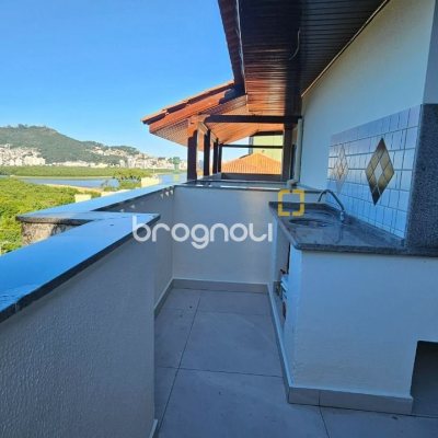 Cobertura com 183m², 3 quartos (sendo 1 suíte), 2 garagens, no bairro João Paulo em Florianópolis