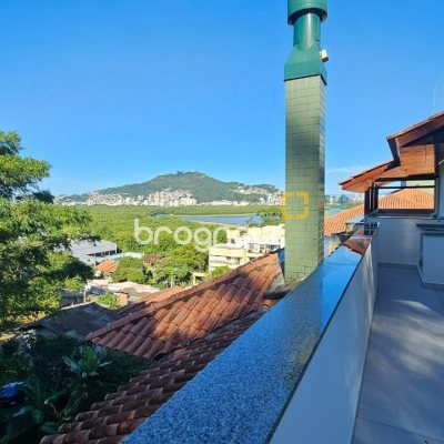 Cobertura com 183m², 3 quartos (sendo 1 suíte), 2 garagens, no bairro João Paulo em Florianópolis