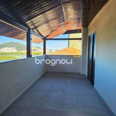 Cobertura com 183m², 3 quartos (sendo 1 suíte), 2 garagens, no bairro João Paulo em Florianópolis