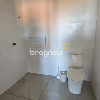 Cobertura com 183m², 3 quartos (sendo 1 suíte), 2 garagens, no bairro João Paulo em Florianópolis