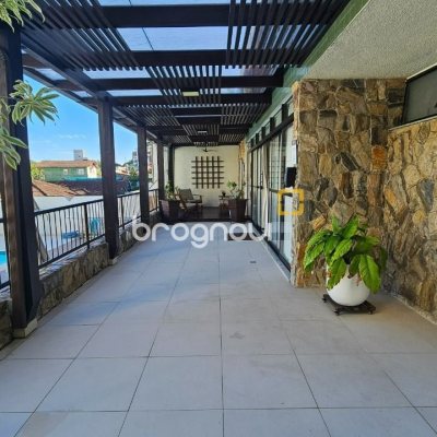 Cobertura com 183m², 3 quartos (sendo 1 suíte), 2 garagens, no bairro João Paulo em Florianópolis