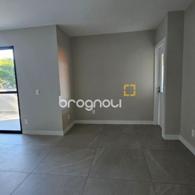 Cobertura com 183m², 3 quartos (sendo 1 suíte), 2 garagens, no bairro João Paulo em Florianópolis