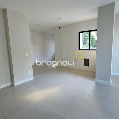Cobertura com 183m², 3 quartos (sendo 1 suíte), 2 garagens, no bairro João Paulo em Florianópolis