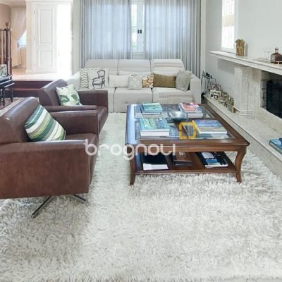Casa com 265m², 4 quartos (sendo 2 suítes), 2 garagens, no bairro Campeche em Florianópolis
