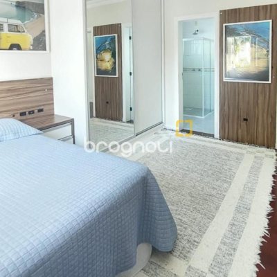 Casa com 265m², 4 quartos (sendo 2 suítes), 2 garagens, no bairro Campeche em Florianópolis