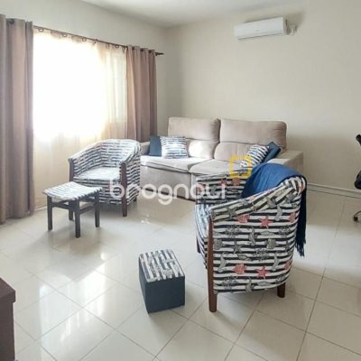 Casa com 265m², 4 quartos (sendo 2 suítes), 2 garagens, no bairro Campeche em Florianópolis