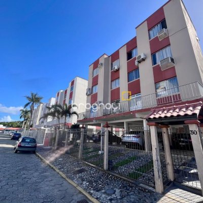 Apartamento com 54m², 2 quartos, 1 garagem, no bairro Roçado em São José