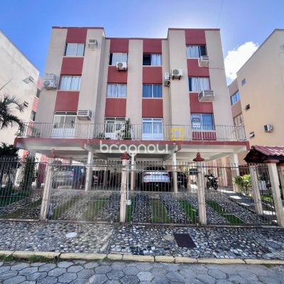 Apartamento com 54m², 2 quartos, 1 garagem, no bairro Roçado em São José