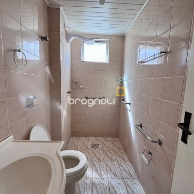 Apartamento com 54m², 2 quartos, 1 garagem, no bairro Roçado em São José