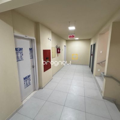 Sala com 28m², no bairro Centro em Florianópolis