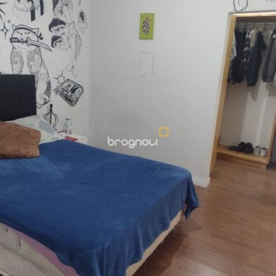 Casa com 140m², 5 quartos (sendo 5 suítes), 3 garagens, no bairro Rio Vermelho em Florianópolis