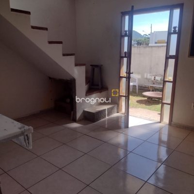 Casa com 140m², 5 quartos (sendo 5 suítes), 3 garagens, no bairro Rio Vermelho em Florianópolis