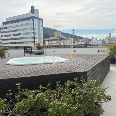 Apartamento com 68m², 2 quartos (sendo 1 suíte), 1 garagem, no bairro Trindade em Florianópolis